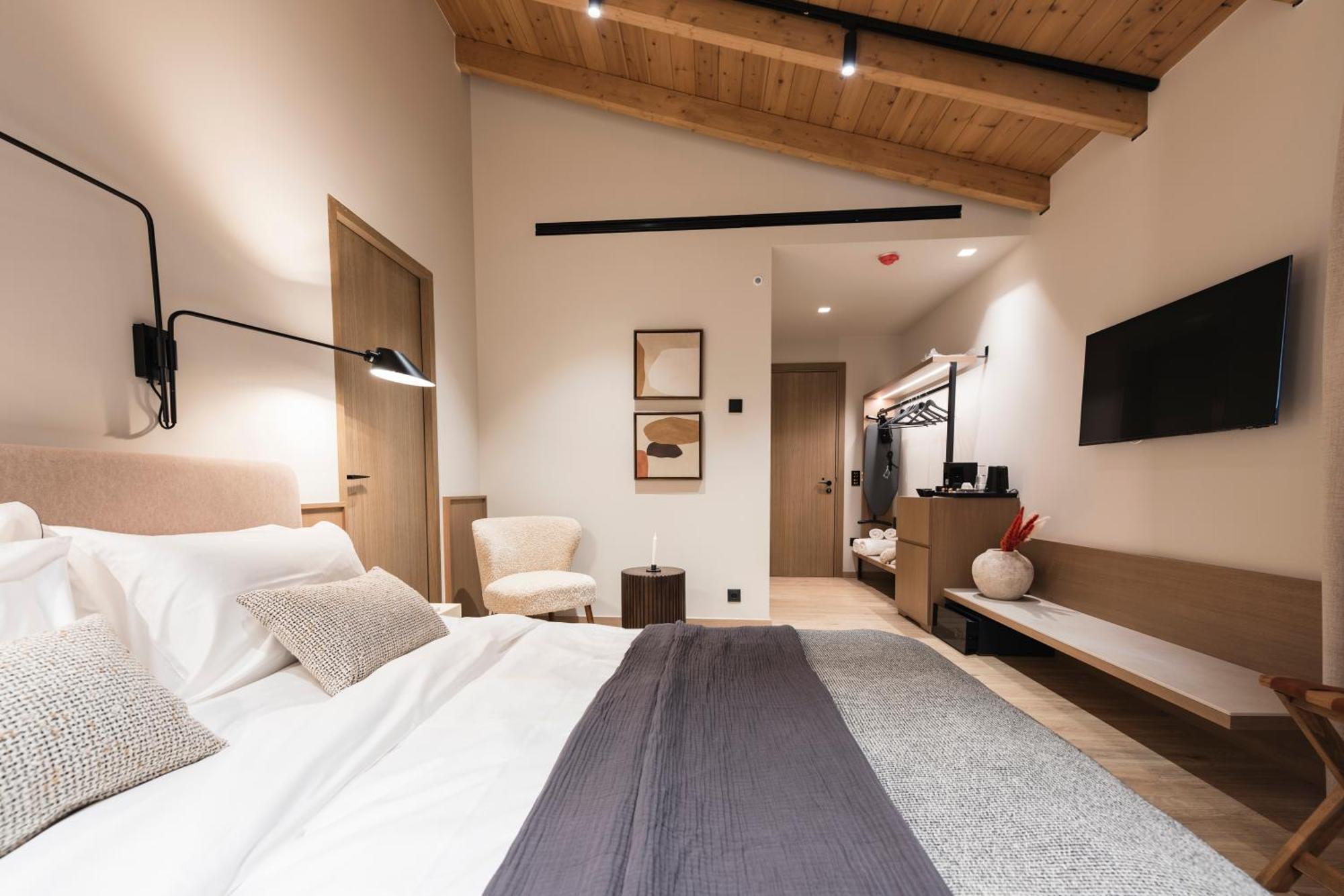 Revi Mountain Resort Boutique Hotel Kalavryta Phòng bức ảnh